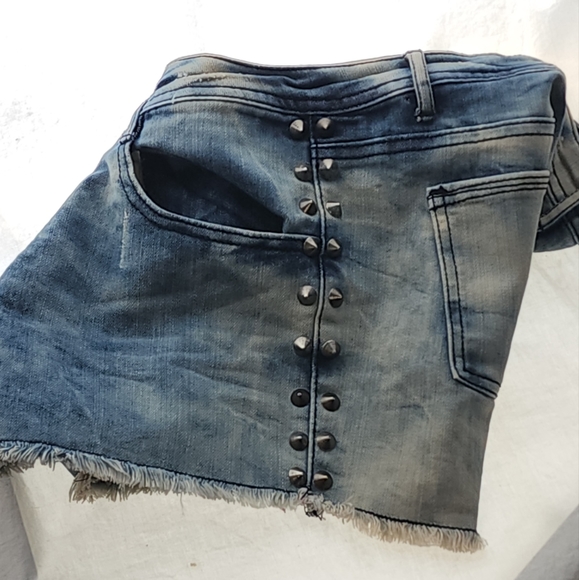 Vanilla Star Jean Shorts - Picture 6 of 7